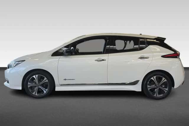 Nissan Leaf (2018) thumbnail 2