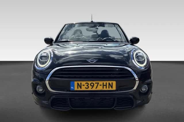 MINI Cabrio (2021) thumbnail 4