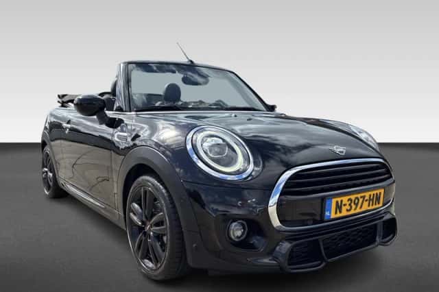 MINI Cabrio (2021) thumbnail 5