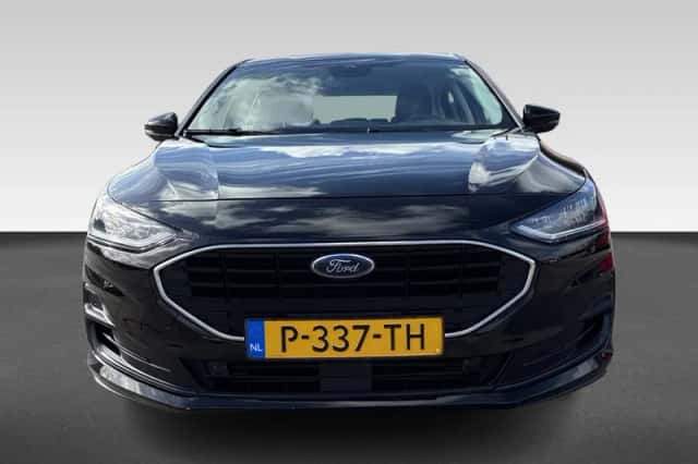 Ford Focus (2022) thumbnail 4