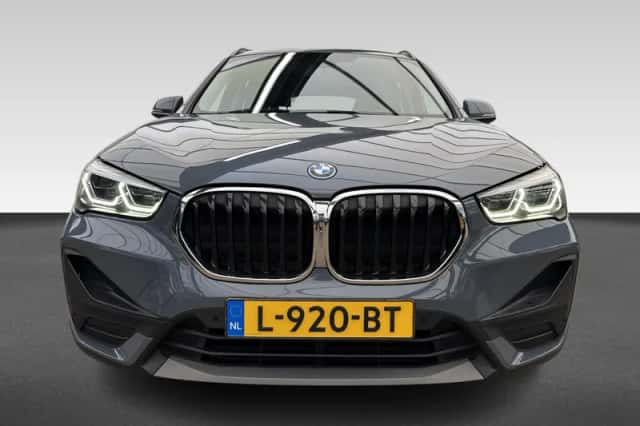 BMW X1 (2021) thumbnail 6