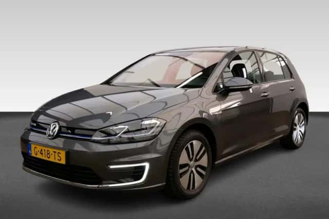 Volkswagen E-Golf (2019) thumbnail 1
