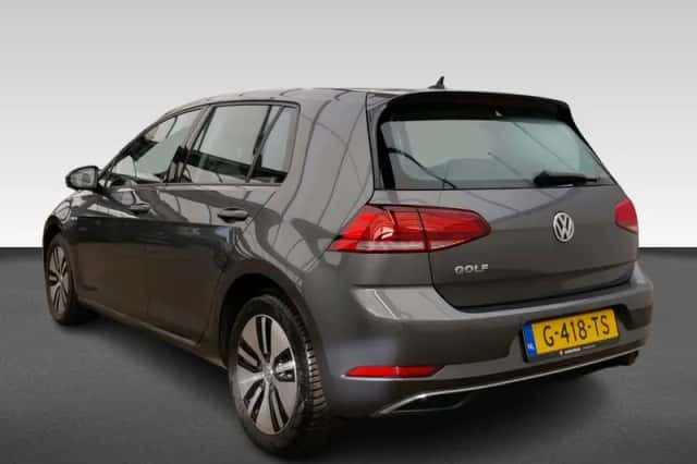 Volkswagen E-Golf (2019) thumbnail 3