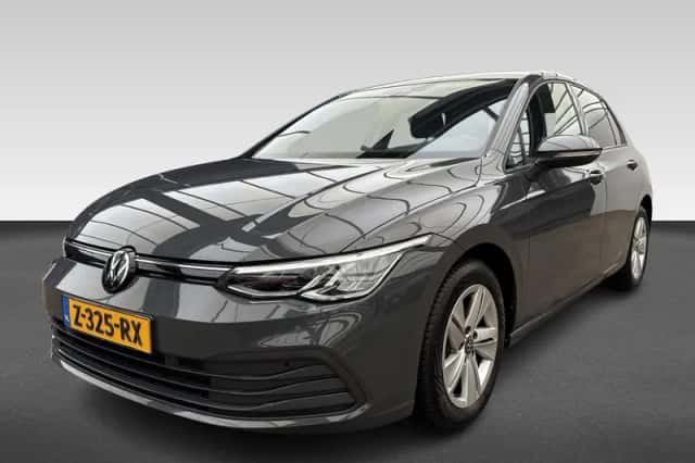 Volkswagen Golf (2024) thumbnail 1