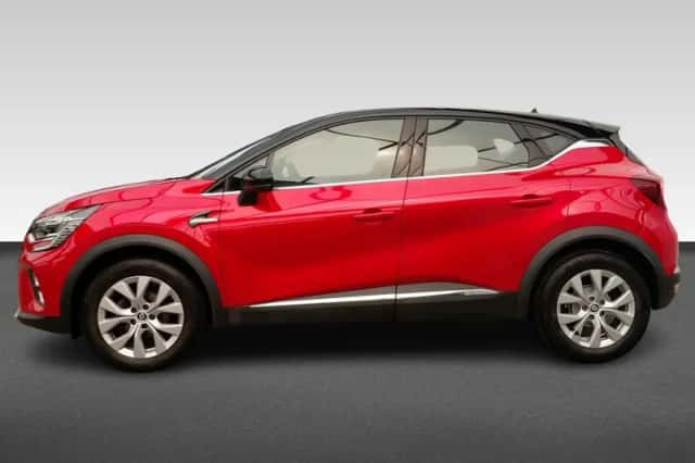 Renault Captur (2022) thumbnail 2