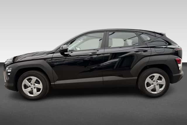 Hyundai Kona (2024) thumbnail 3