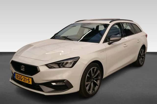 SEAT Leon Sportstourer (2022) thumbnail 1