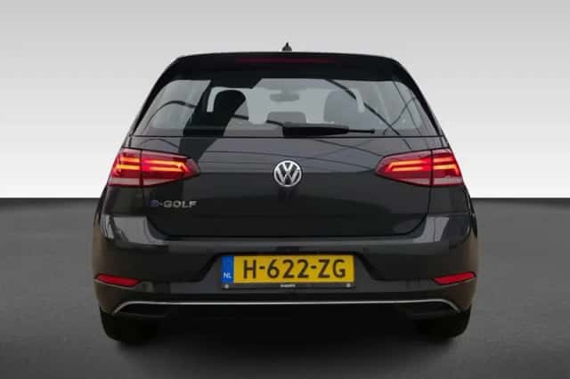 Volkswagen E-Golf (2020) thumbnail 4