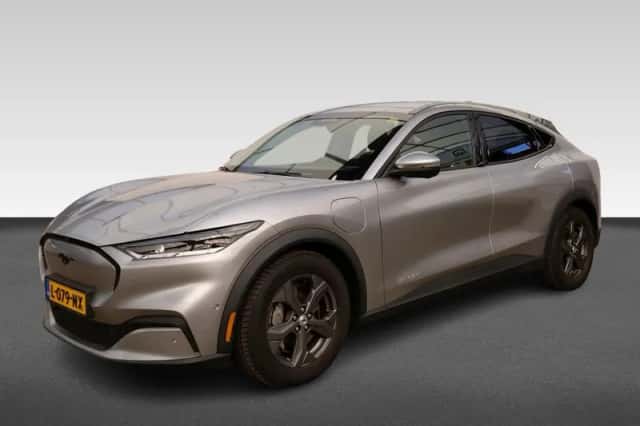 Ford Mustang Mach-E (2021) thumbnail 1