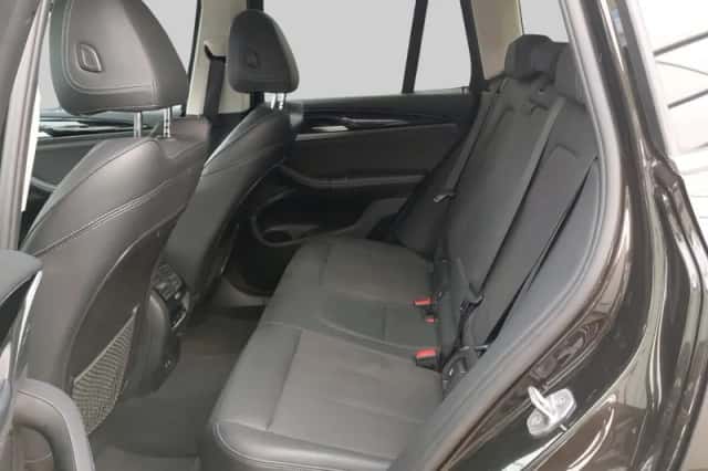 BMW X3 (2021) thumbnail 6