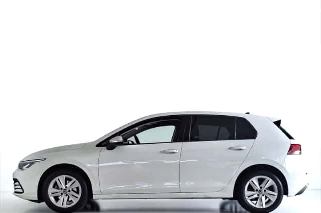 Volkswagen Golf (2023) thumbnail 5