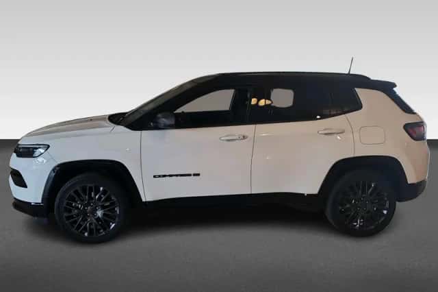 Jeep Compass (2021) thumbnail 2