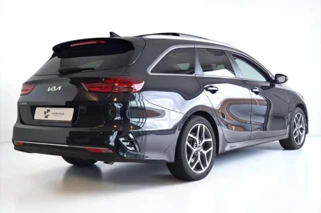 Kia Ceed Sportswagon (2024) thumbnail 2