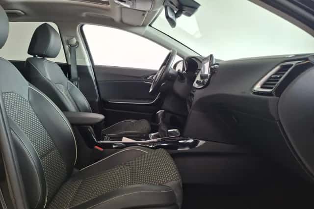 Kia Ceed Sportswagon (2024) thumbnail 6