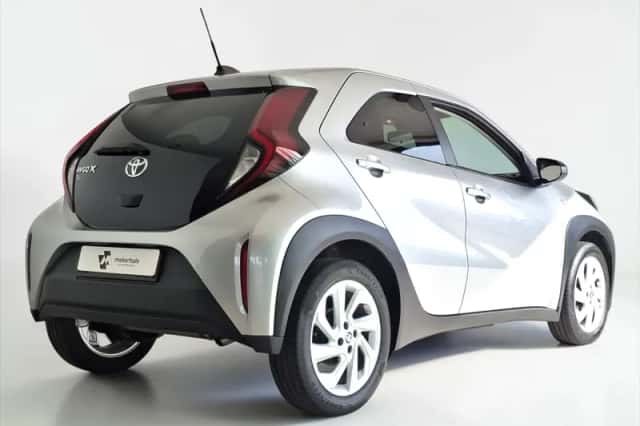 Toyota Aygo (2022) thumbnail 2