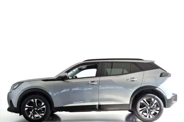 Peugeot 2008 (2022) thumbnail 4