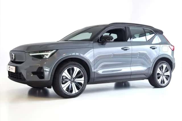 Volvo XC40 (2023) thumbnail 1