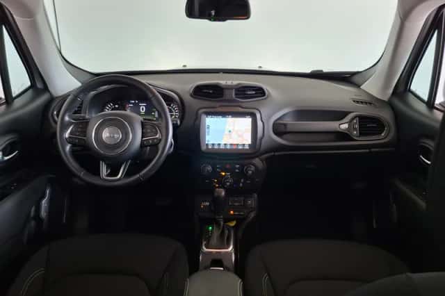 Jeep Renegade (2021) thumbnail 4