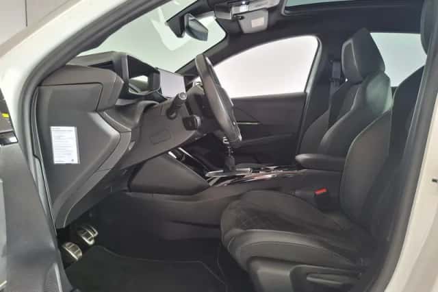 Peugeot 208 (2022) thumbnail 4