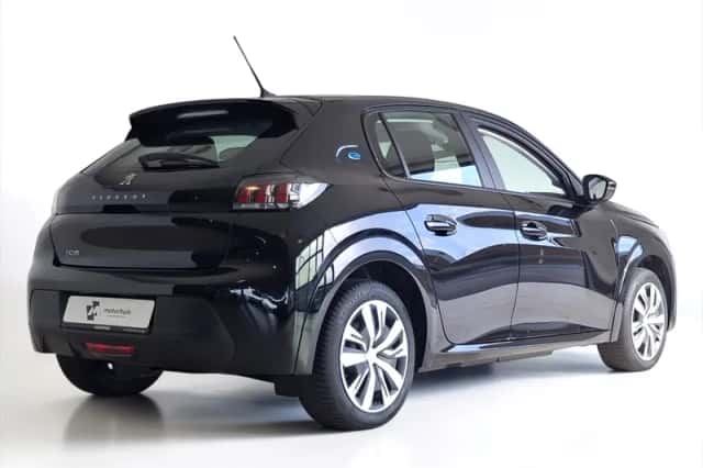 Peugeot e-208 (2023) thumbnail 3