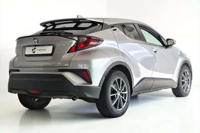Toyota C-HR (2020) thumbnail 2