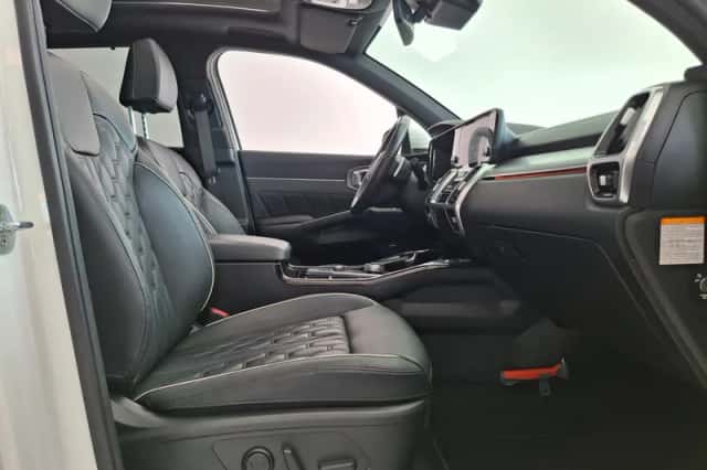 Kia Sorento (2022) thumbnail 6