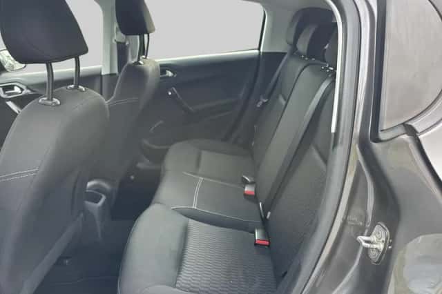 Peugeot 208 (2018) thumbnail 6