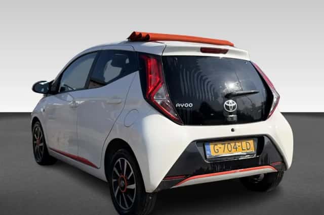 Toyota Aygo (2019) thumbnail 3