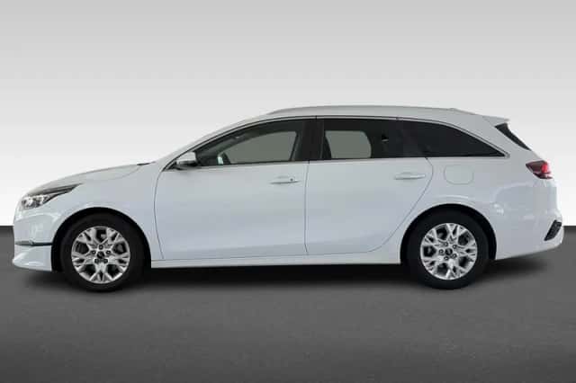 Kia Ceed (2022) thumbnail 2