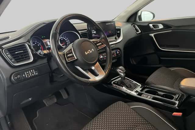 Kia Ceed (2022) thumbnail 4
