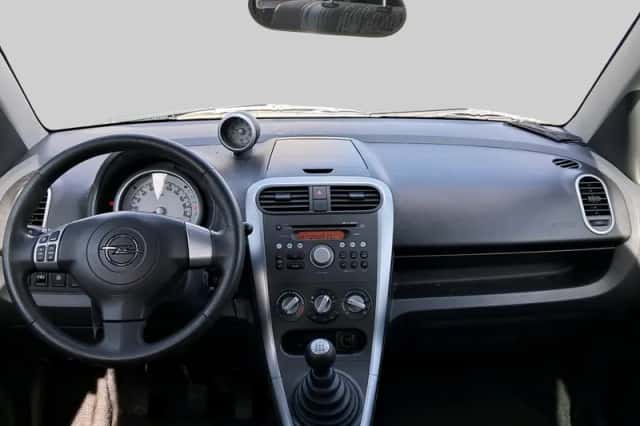 Opel Agila (2014) thumbnail 5