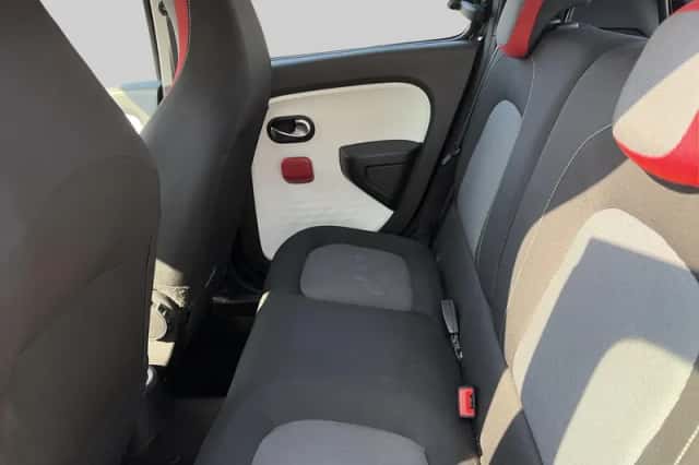 Renault Twingo (2015) thumbnail 6