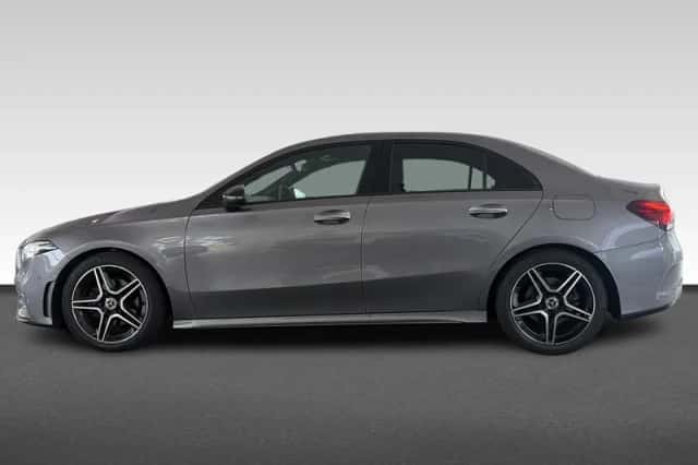 Mercedes-Benz A-Klasse (2022) thumbnail 2