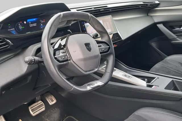 Peugeot e-308 (2025) thumbnail 4