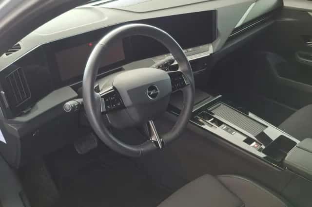 Opel Astra (2025) thumbnail 5