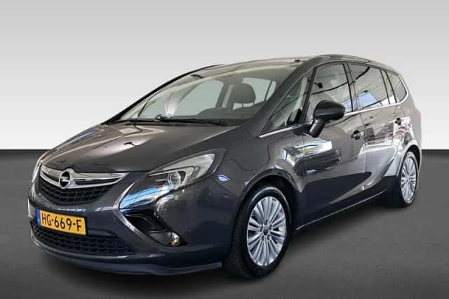 Opel Zafira Tourer (2015) thumbnail 1