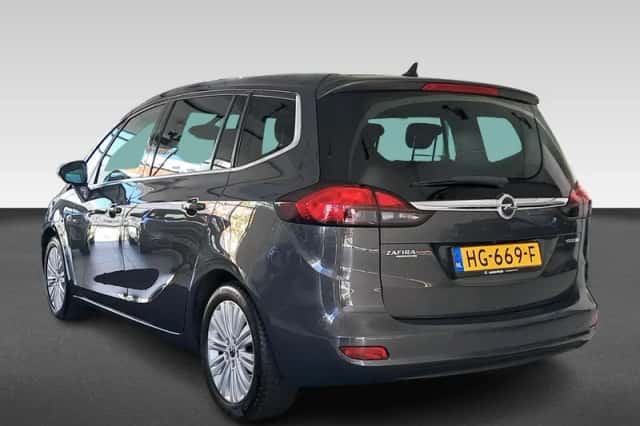 Opel Zafira Tourer (2015) thumbnail 3