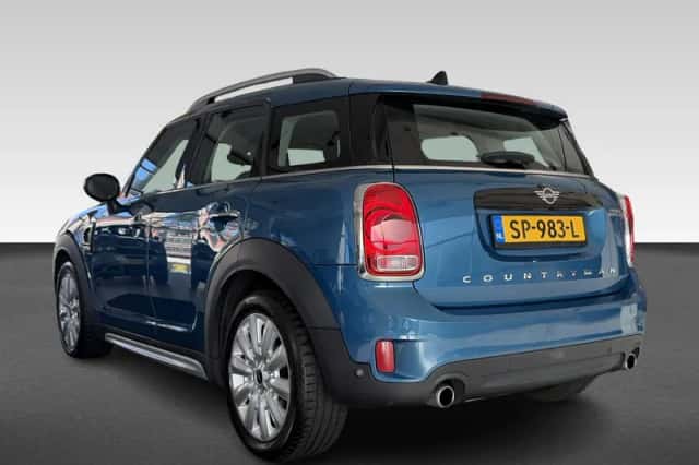 MINI Countryman (2018) thumbnail 3