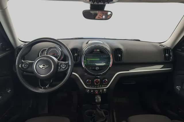MINI Countryman (2018) thumbnail 5