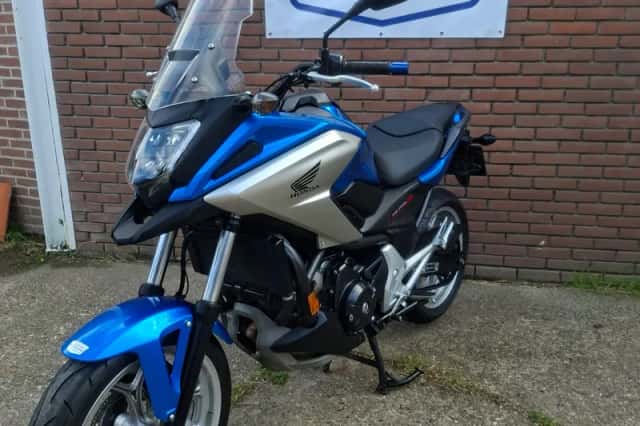 Honda NC750XA (2016) thumbnail 3