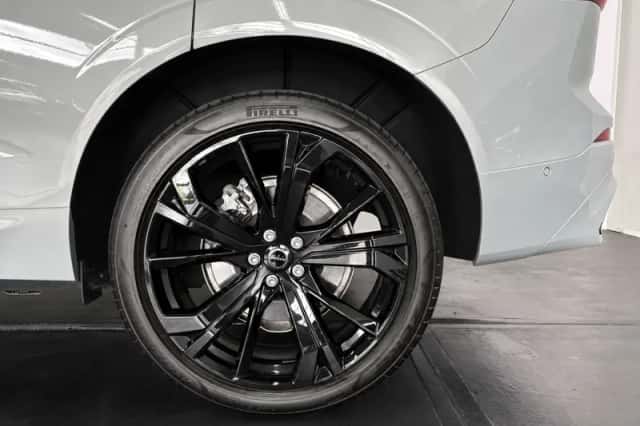 Volvo XC60 (2025) thumbnail 4