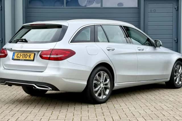 Mercedes-Benz C-Klasse (2015) thumbnail 2