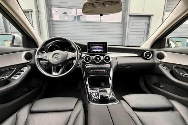 Mercedes-Benz C-Klasse (2015) thumbnail 3