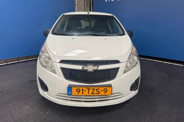 Chevrolet Spark (2012) thumbnail 4