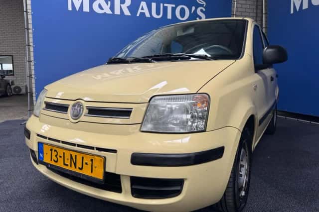 Fiat Panda (2010) thumbnail 1