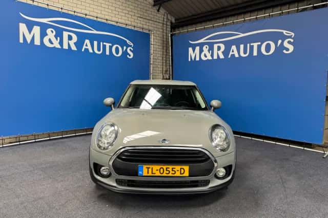 MINI Clubman (2018) thumbnail 3