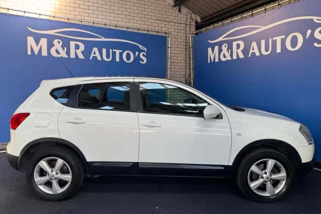Nissan Qashqai (2009) thumbnail 6