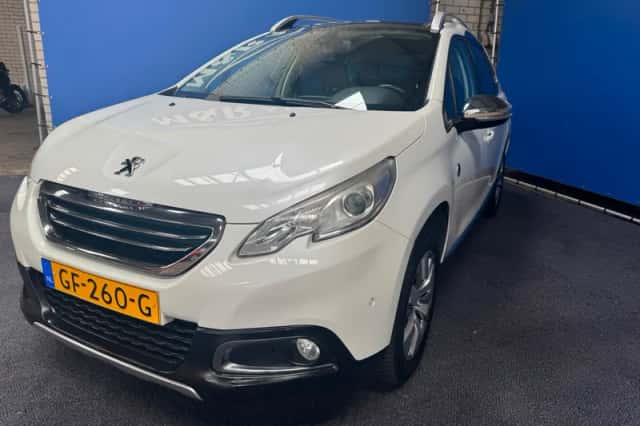 Peugeot 2008 (2015) thumbnail 1