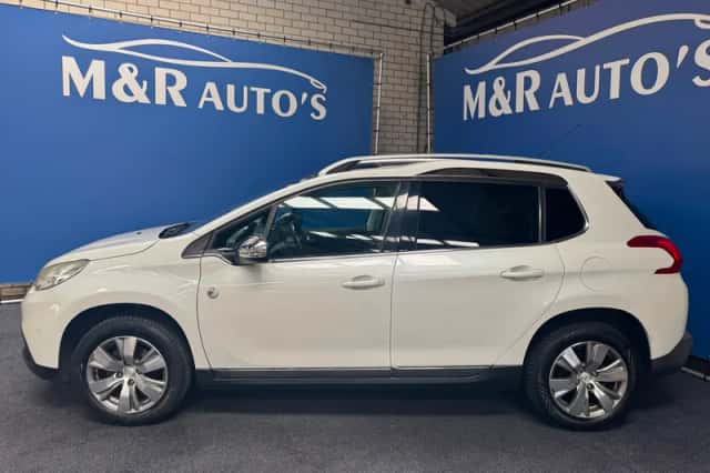 Peugeot 2008 (2015) thumbnail 5