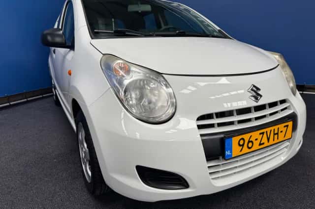 Suzuki Alto (2013) thumbnail 2